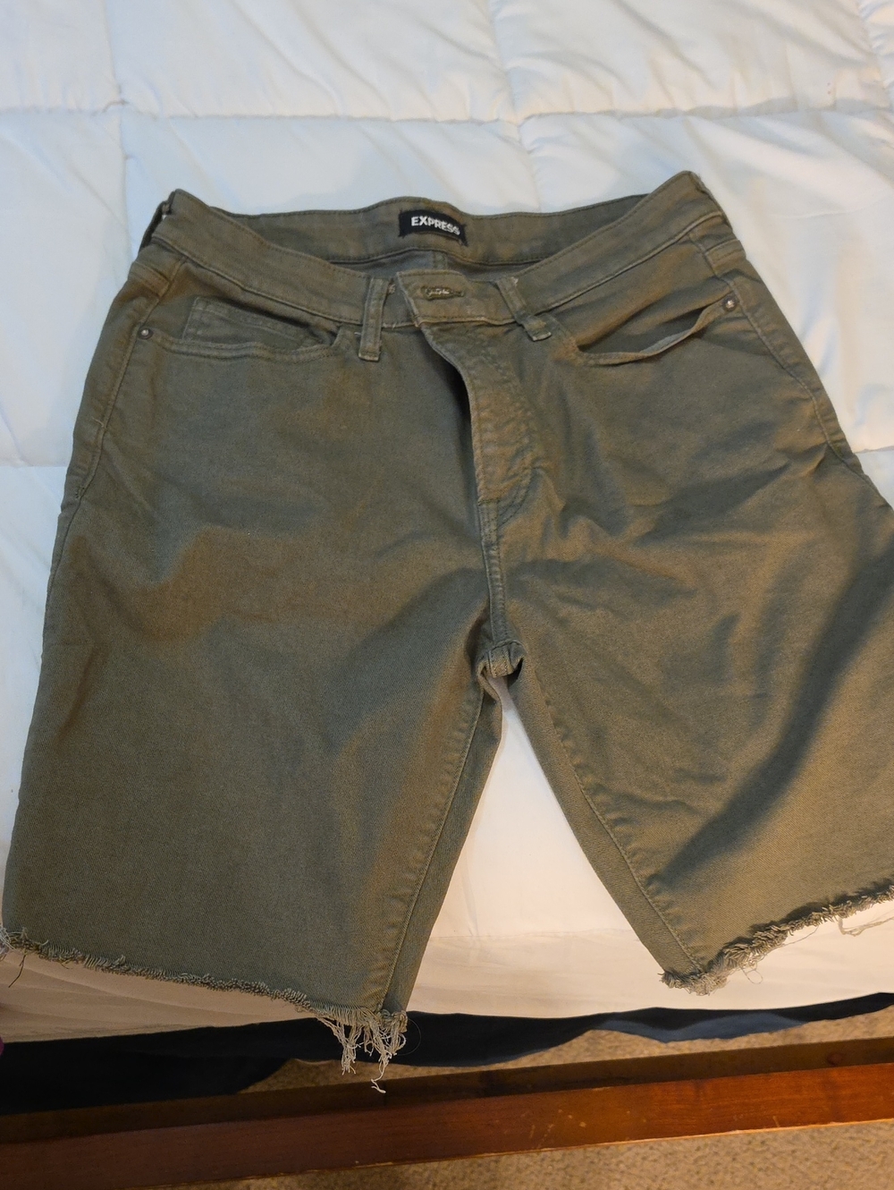 Express Men’s Olive Frayed Hem Denim Shorts